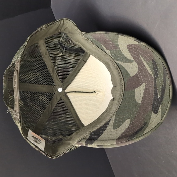 Cobra NYC Men's Green Camo Snapback Trucker Hat. - Picture 6 of 8